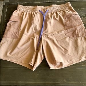 Lululemon Hiking Shorts - XL